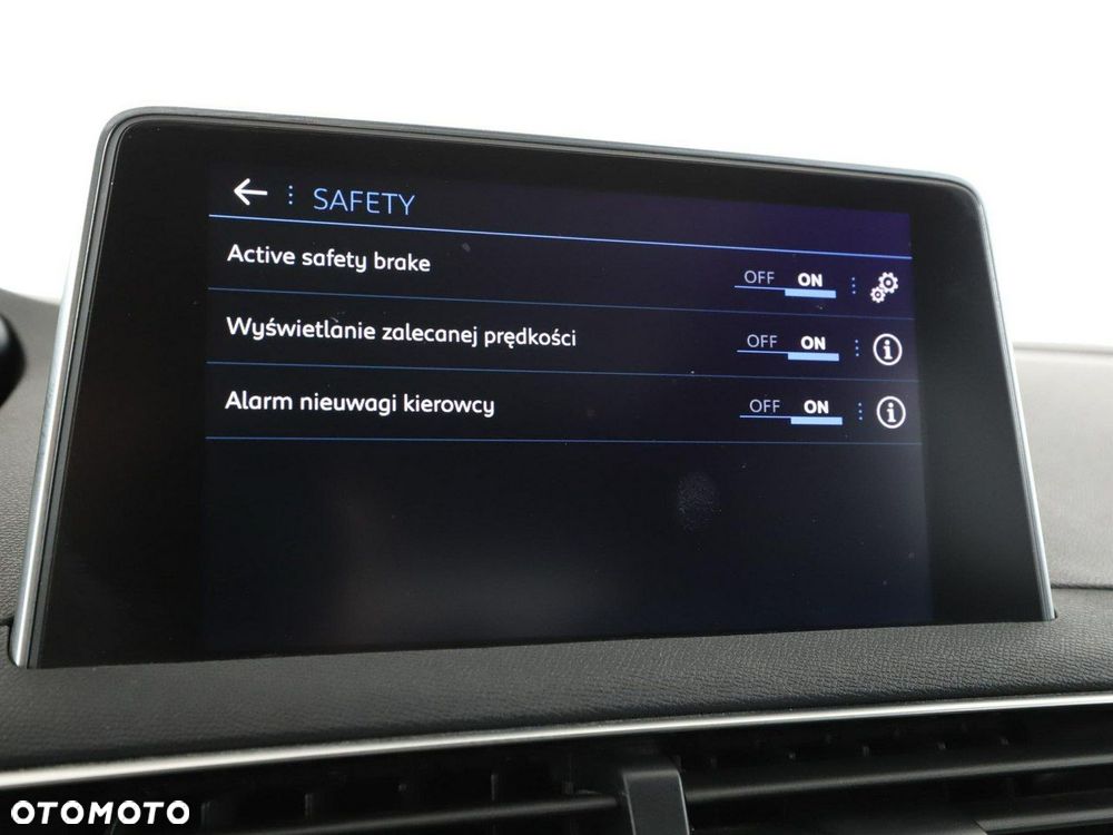 Peugeot 3008 BlueHDi 180 Stop & Start EAT6 GT - 28