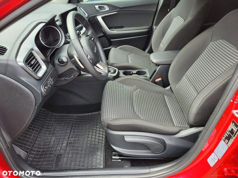 Kia XCeed - 8