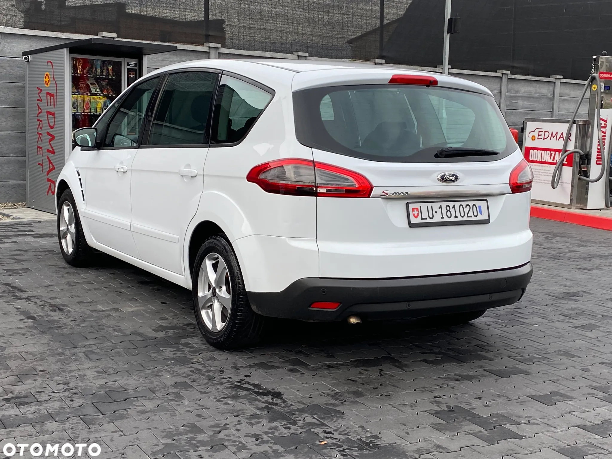 Ford S-Max - 9