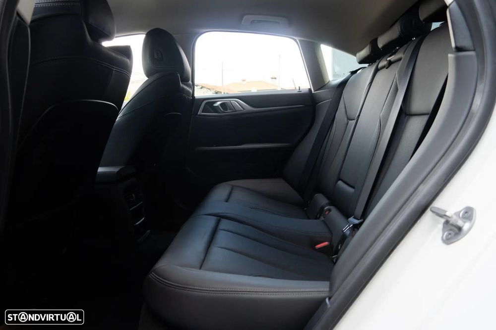 BMW i4 eDrive40 - 45