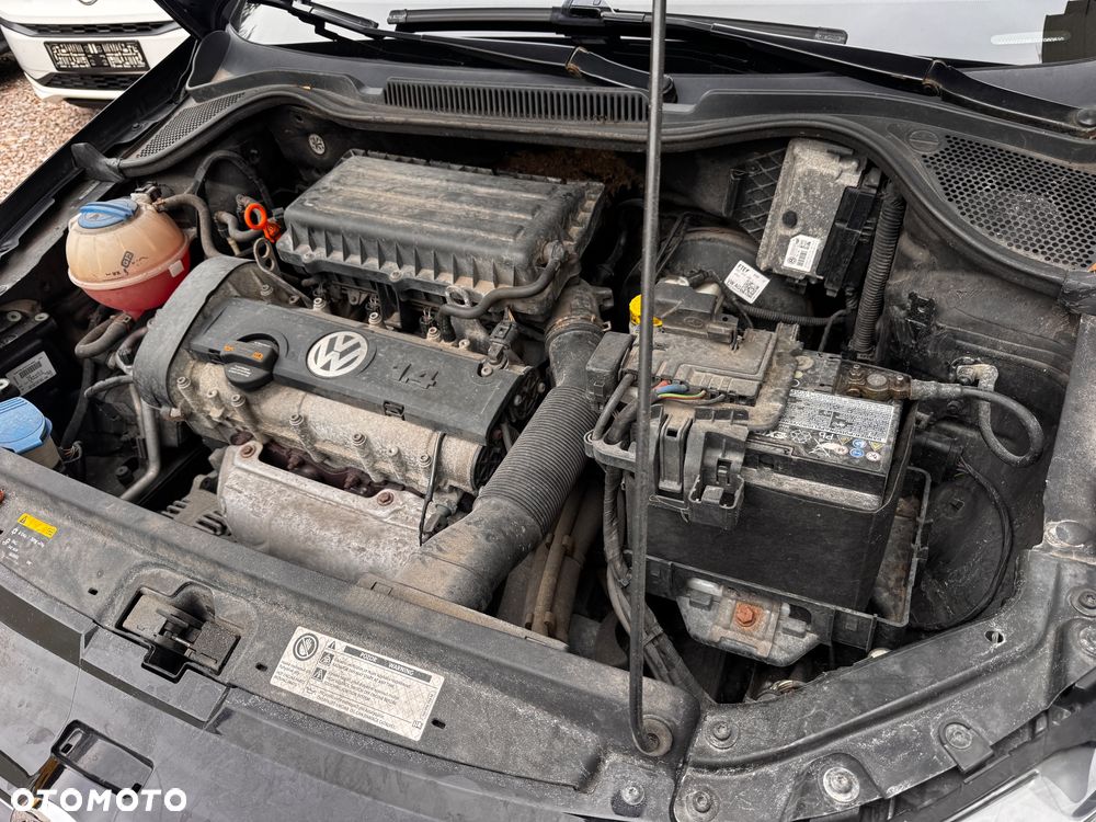 Volkswagen Polo 1.4 16V Comfortline - 18