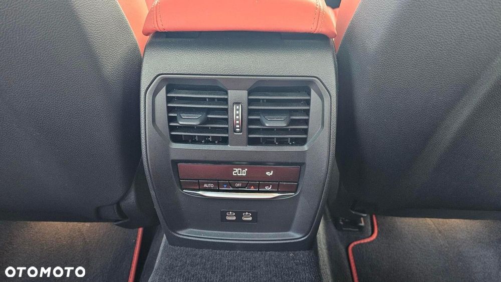 BMW M3 M Competition xDrive sport - 30