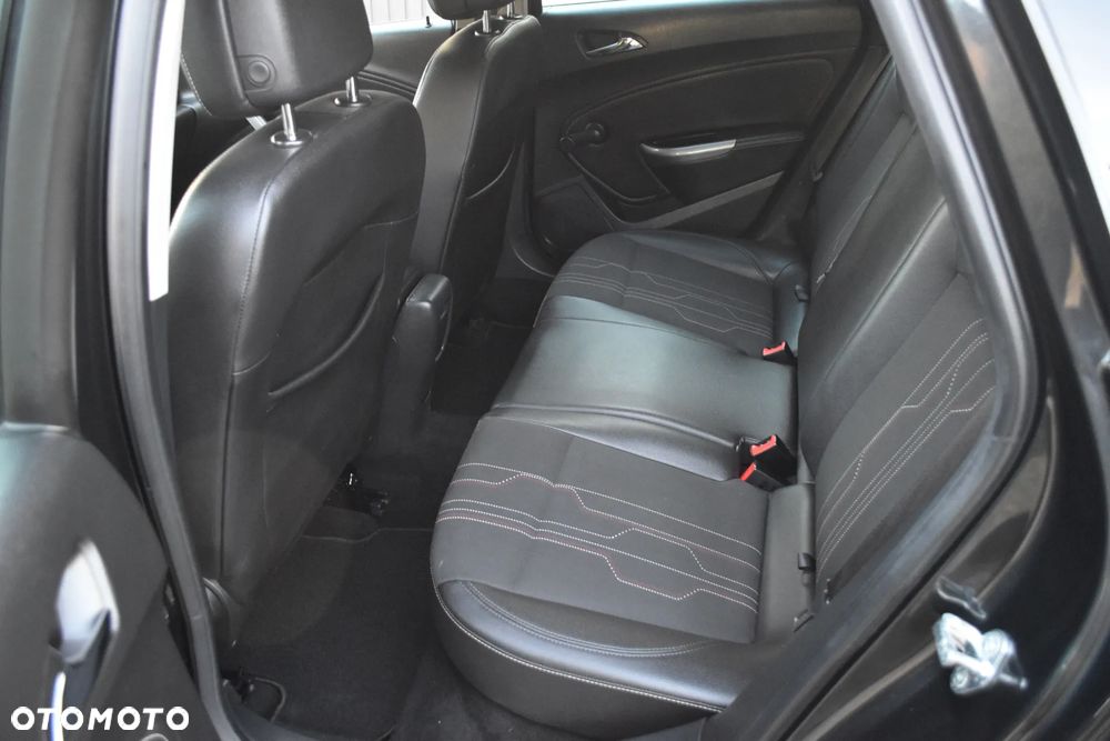 Opel Astra 1.4 Turbo Sports Tourer - 23