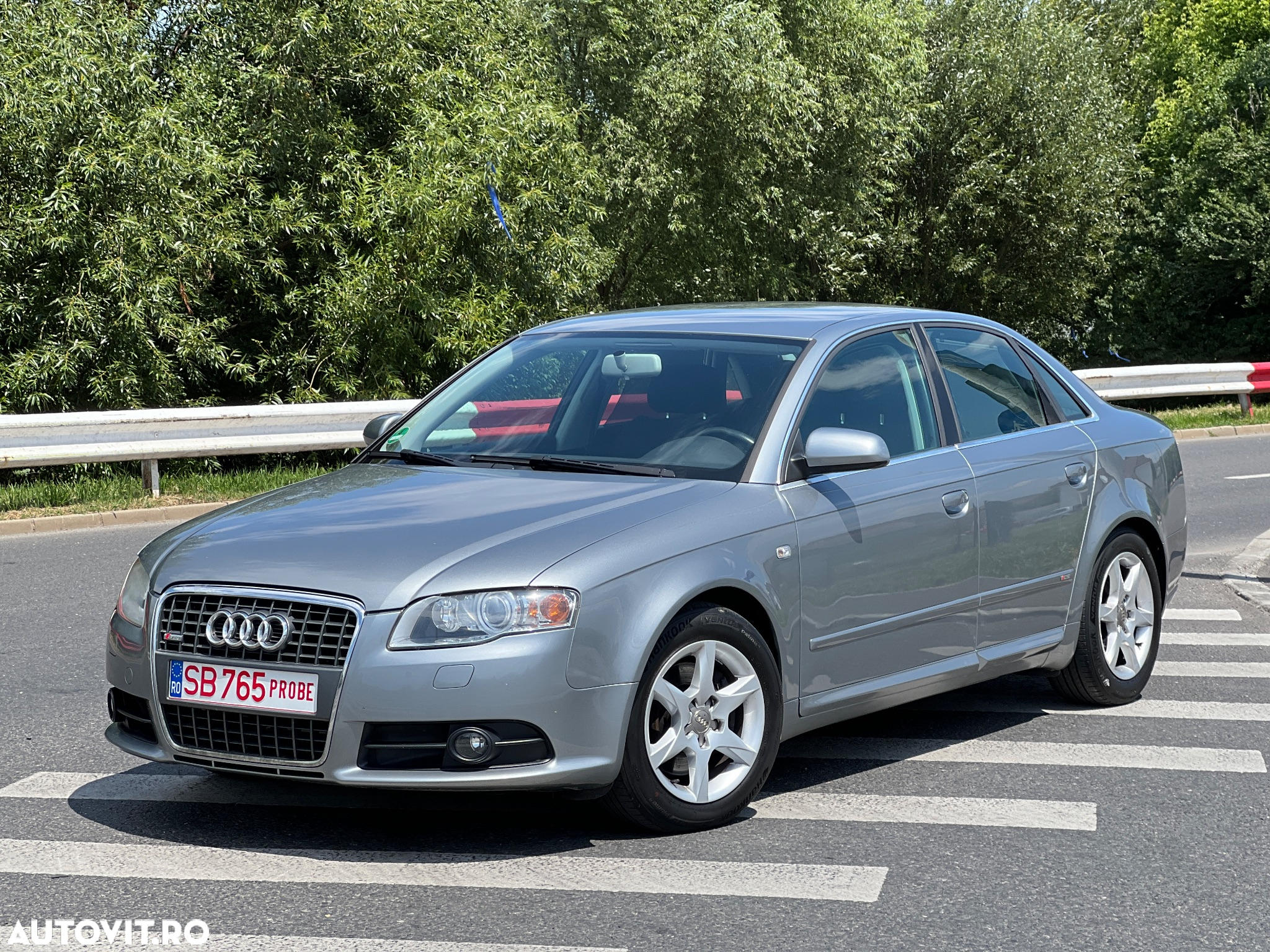 Audi A4 1.8 T Aut - 4