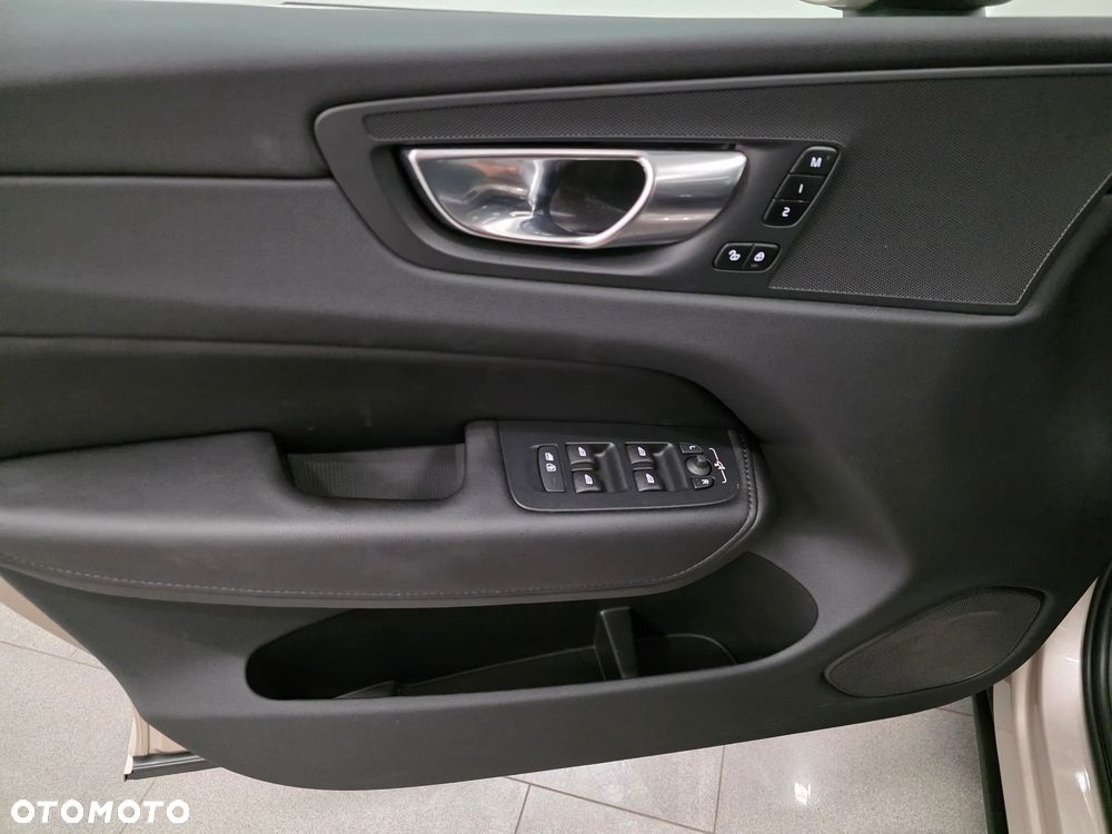 Volvo XC 60 B4 D Geartronic Inscription - 22
