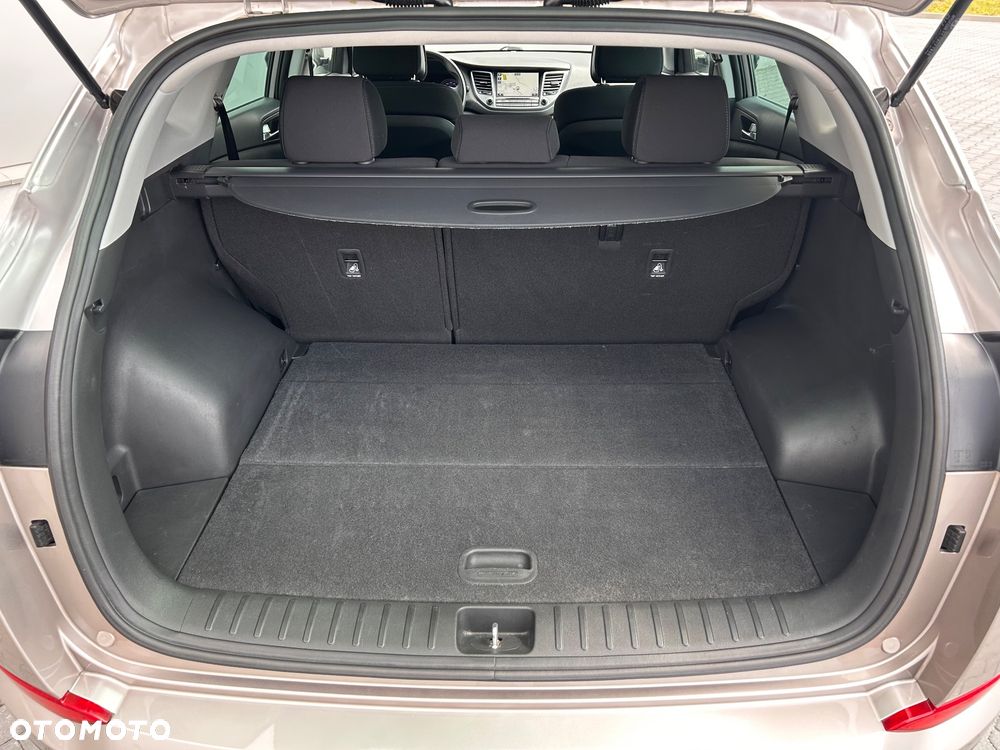 Hyundai Tucson 1.6 GDI BlueDrive GO 2WD - 34