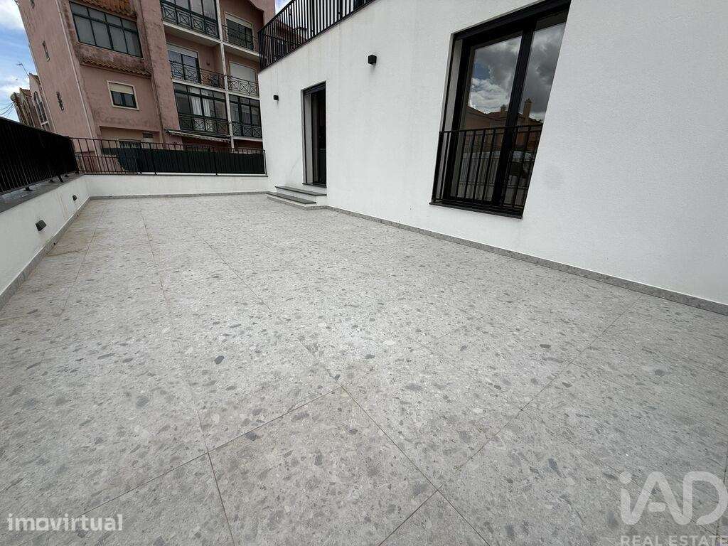 Apartamento T2 em Alcabideche de 105,00 m2 - Grande imagem: 5/16