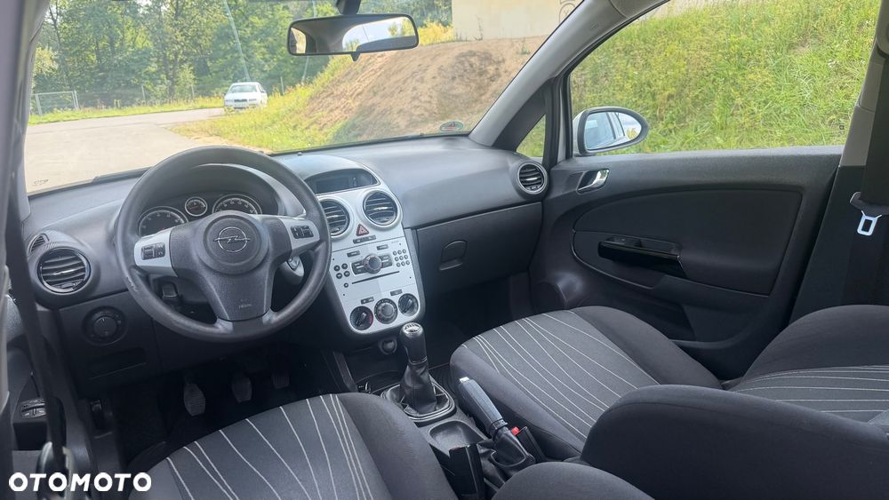 Opel Corsa 1.4 16V Color Edition - 18
