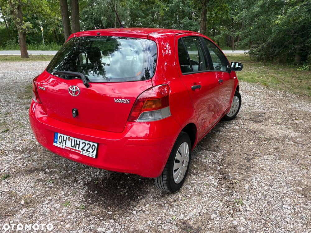Toyota Yaris 1.0 VVT-i - 5