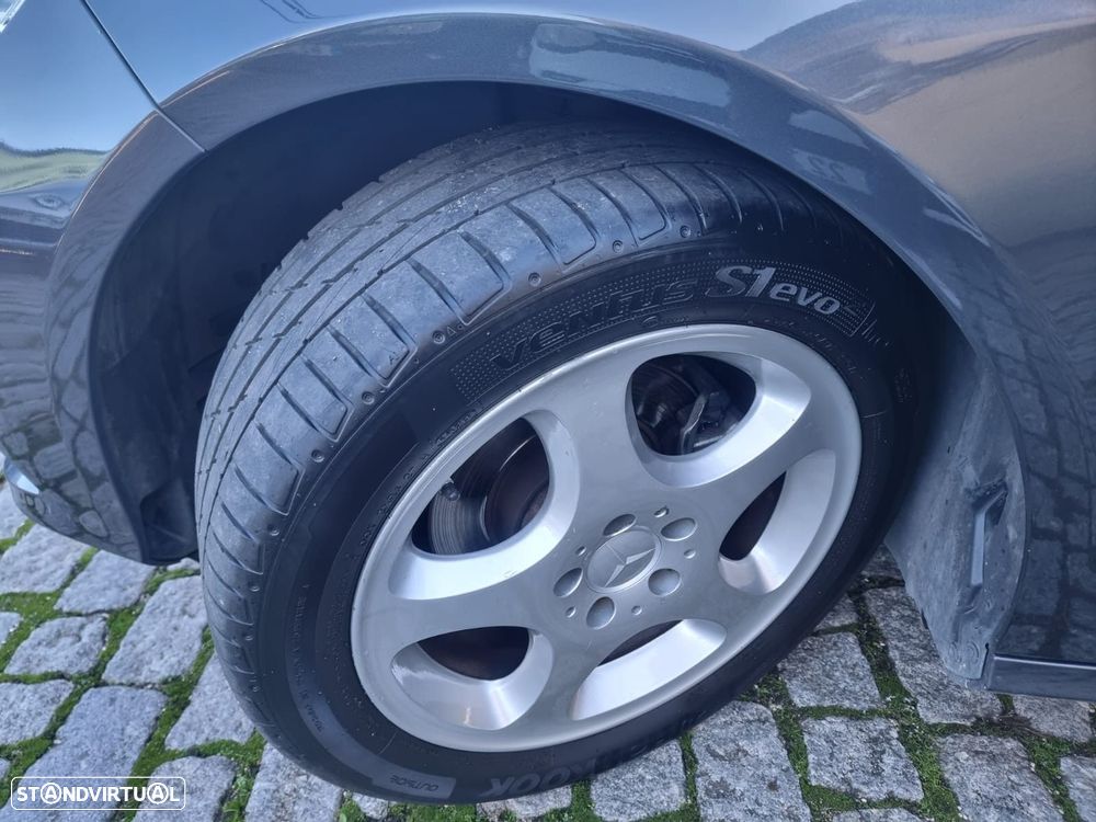 Mercedes-Benz E 200 - 29