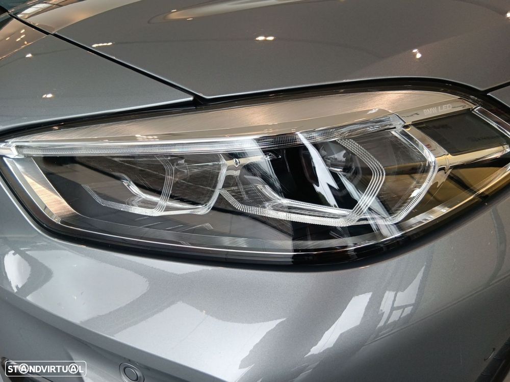 BMW 116 d Pack Desportivo M Auto - 10