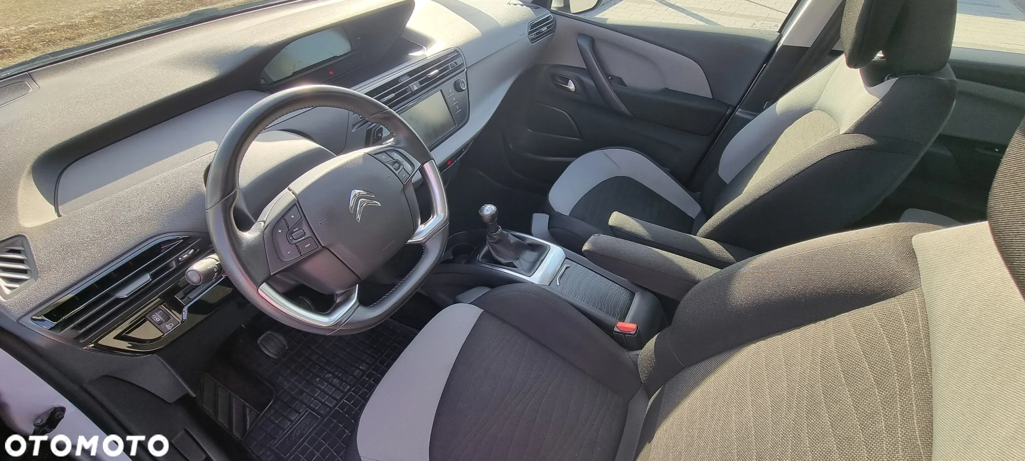 Citroën C4 Picasso - 16