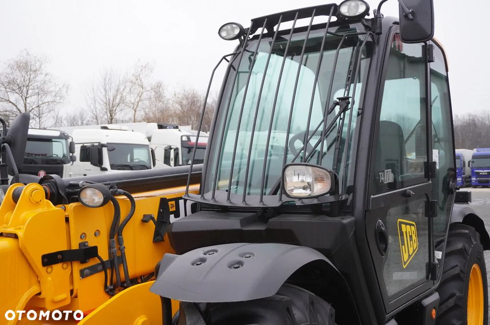 JCB 535-95 / 3,5 t / zasięg 9,5 m / joystick - 24