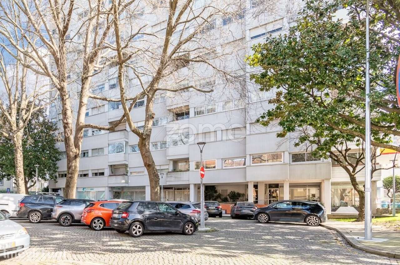 T4 com lugar de garagem à Constituição, Porto - Grande imagem: 2/42