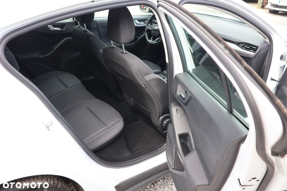 Ford Focus - 13