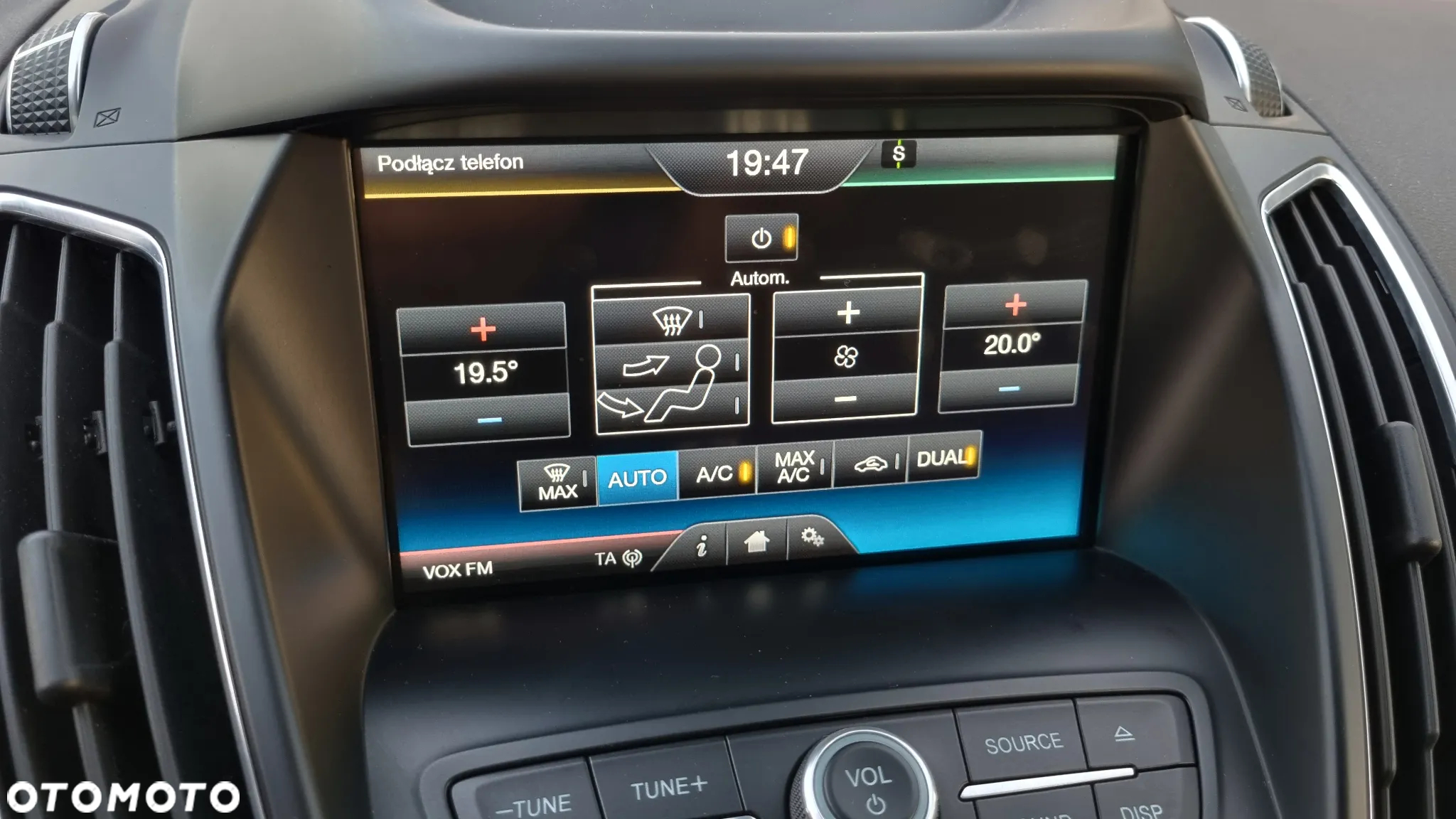 Ford C-MAX 2.0 TDCi Start-Stop-System Titanium - 35