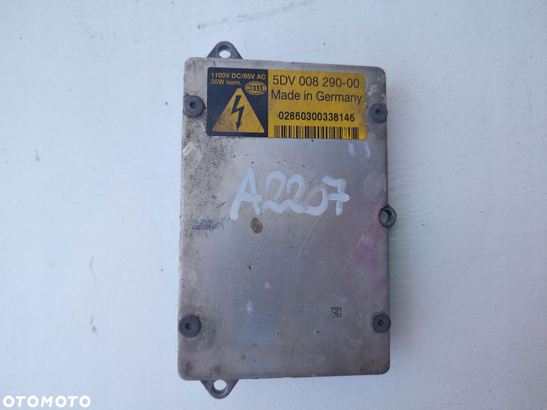 Przetwornica XENON AUDI A6 C6 HELLA 5DV008290-00 - 1