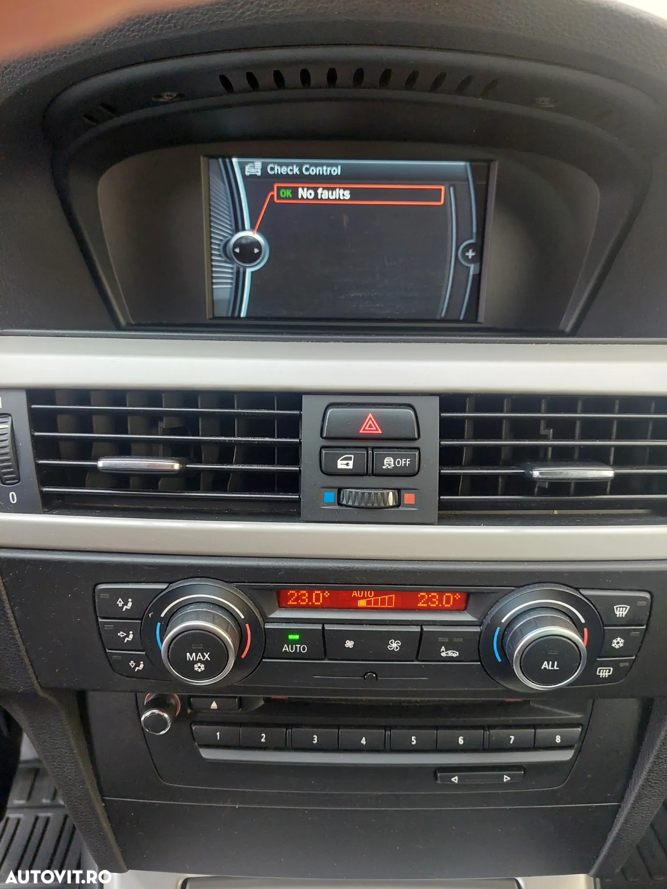 BMW Seria 3 318i Aut. - 15