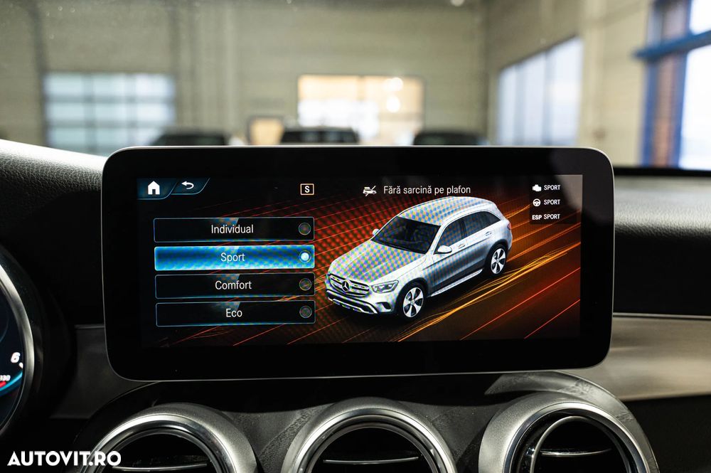 Mercedes-Benz GLC 220 d 4Matic 9G-TRONIC AMG Line - 18