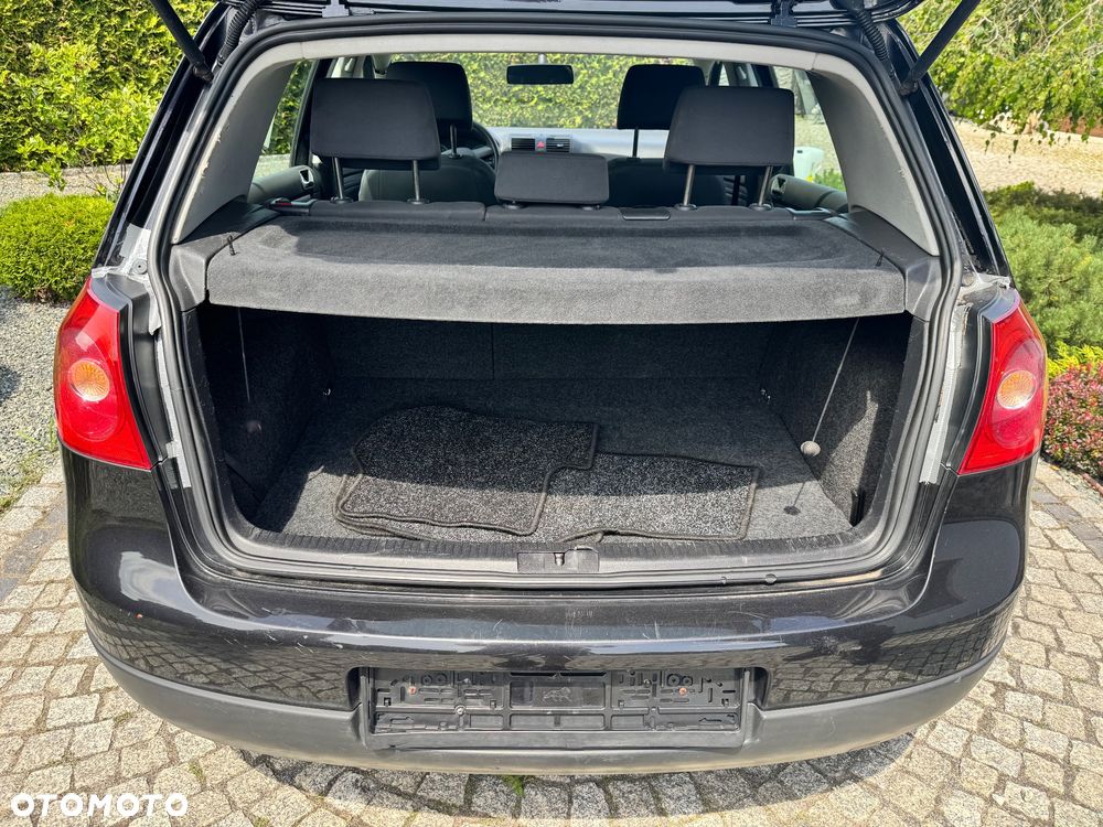 Volkswagen Golf - 33