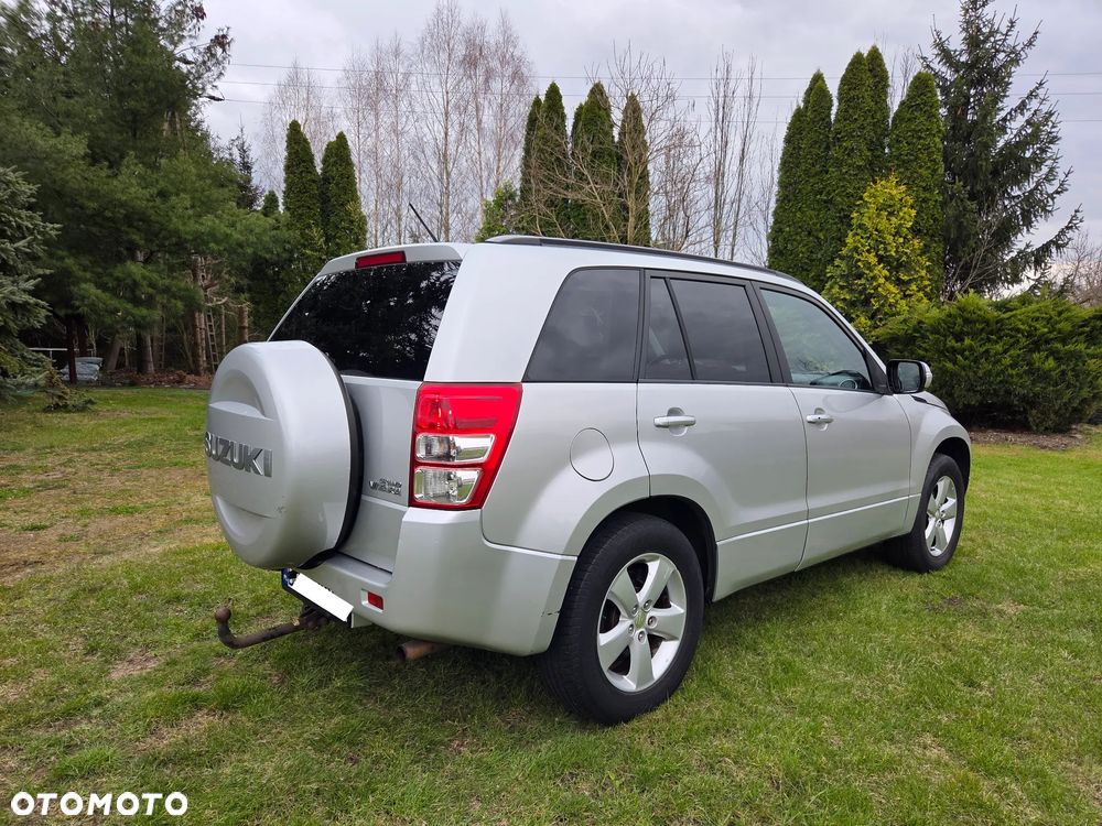 Suzuki Grand Vitara 2.4 Premium EU5 - 9