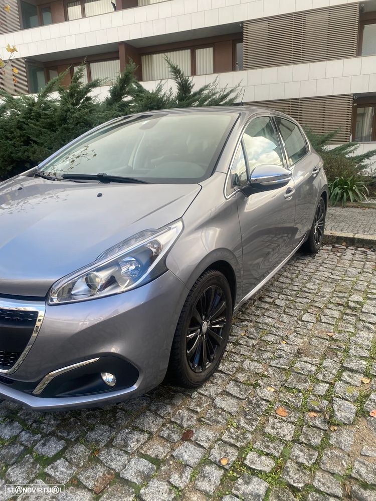 Peugeot 208 PureTech 82 Start & Stop Allure - 2