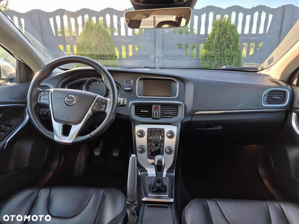 Volvo V40 T3 Drive-E Ocean Race - 8