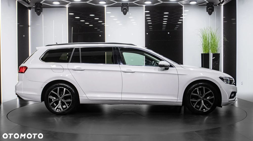 Volkswagen Passat Variant 1.5 TSI EVO Business - 8
