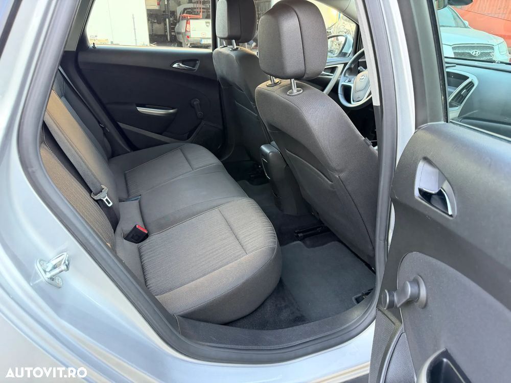 Opel Astra 1.6 - 7