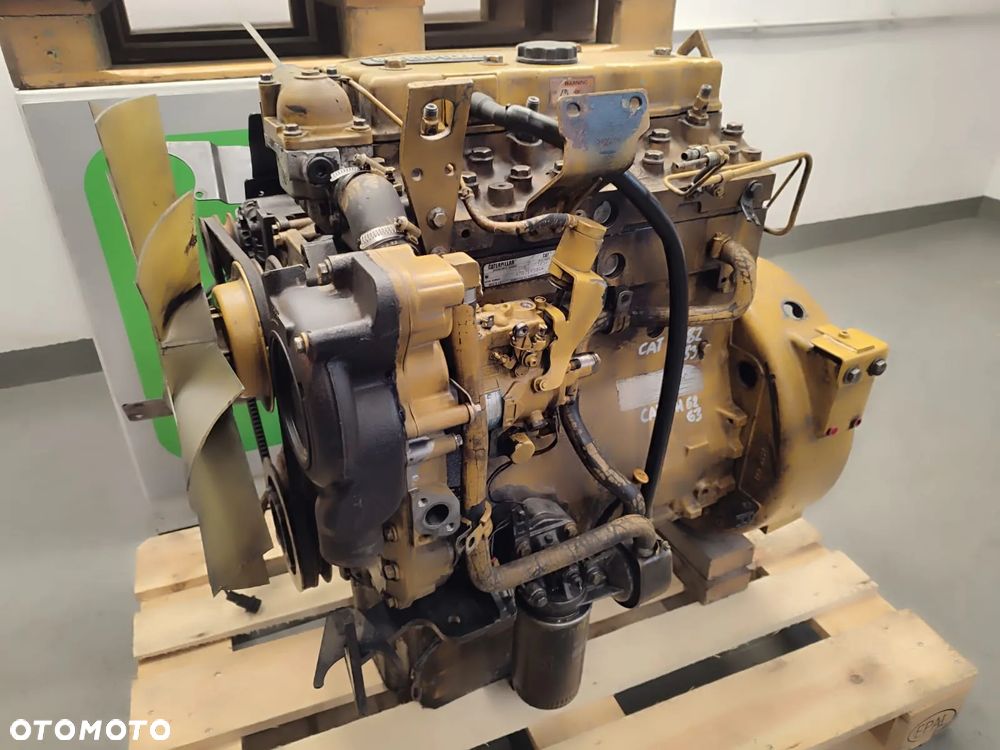 Silnik 3054 CAT TH 82 - 9