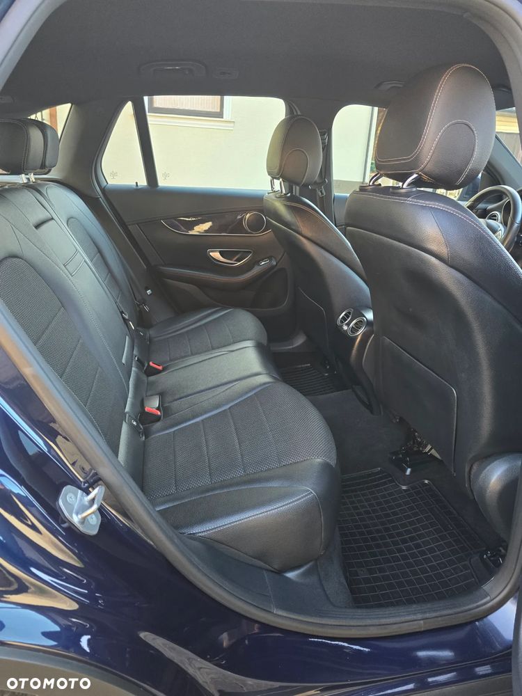 Mercedes-Benz GLC 220 d 4Matic 9G-TRONIC - 13