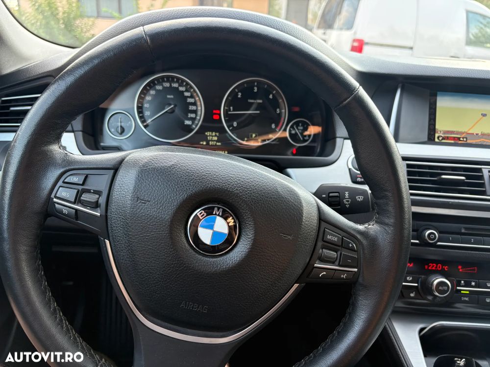 BMW Seria 5 520d xDrive - 20