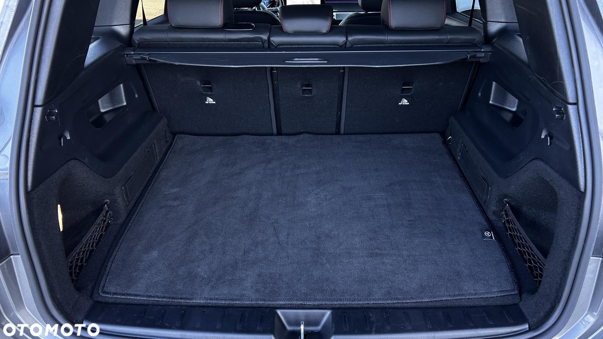 Mercedes-Benz GLB 200 AMG Line 7G-DCT - 24