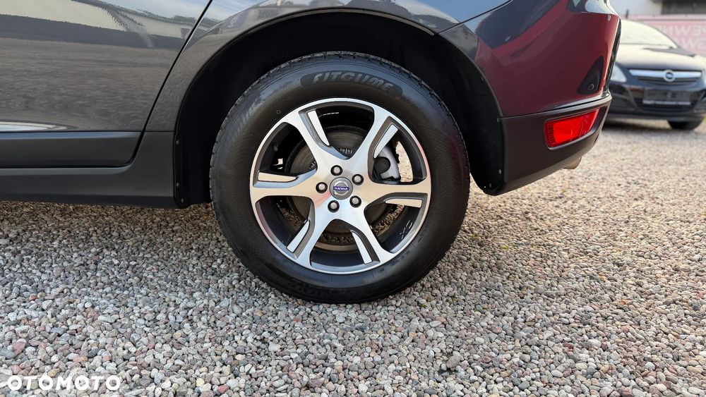 Volvo XC 60 D5 AWD Summum - 22