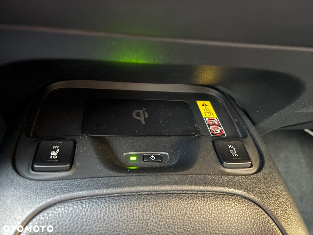 Toyota Corolla 1.8 Hybrid Comfort - 33