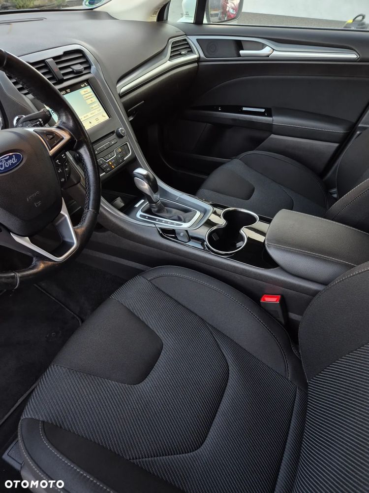 Ford Mondeo 2.0 TDCi Titanium PowerShift - 8