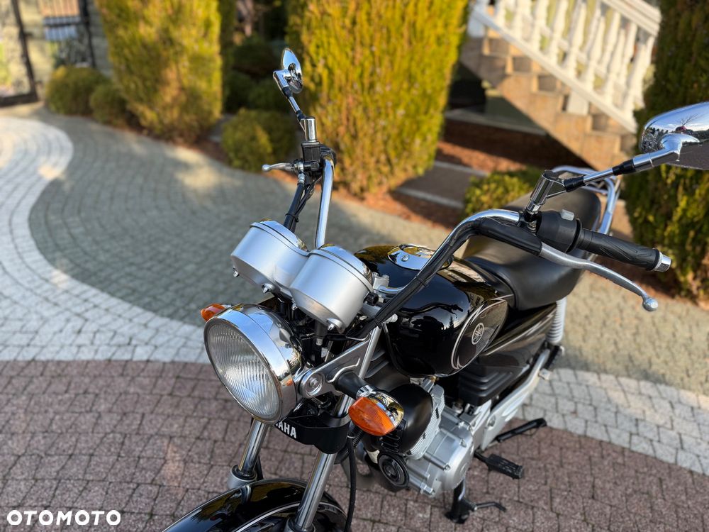 Yamaha YBR - 28