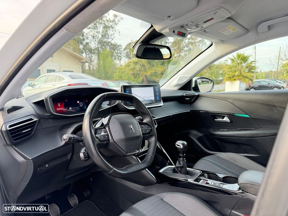 Peugeot 208 1.2 PureTech Allure Pack - 31