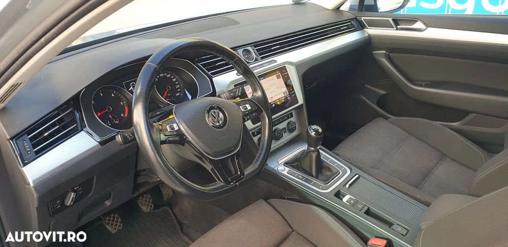 Volkswagen Passat Variant 2.0 TDI (BlueMotion Technology) Comfortline - 8