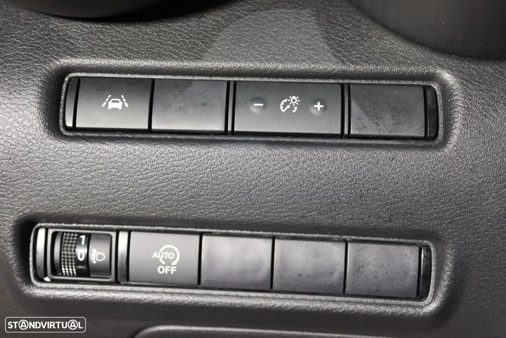 Nissan Juke 1.0 DIG-T N-Connecta NAV. DCT - 24