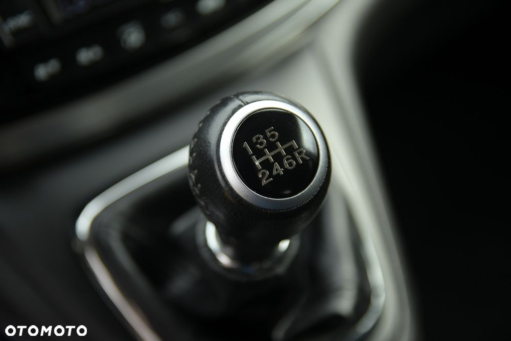 Honda CR-V 2.0i-VTEC 2WD Elegance - 32