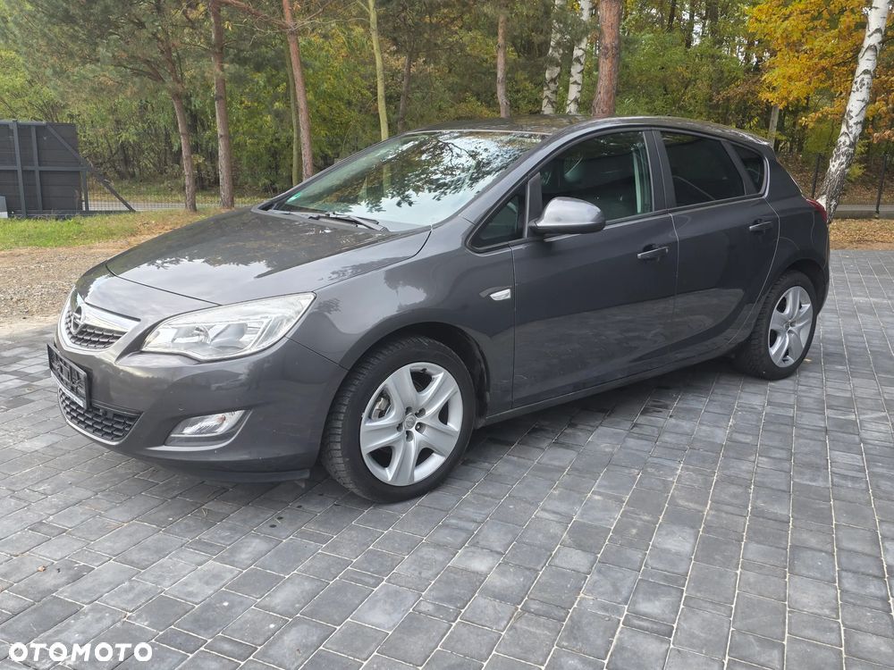 Opel Astra - 1