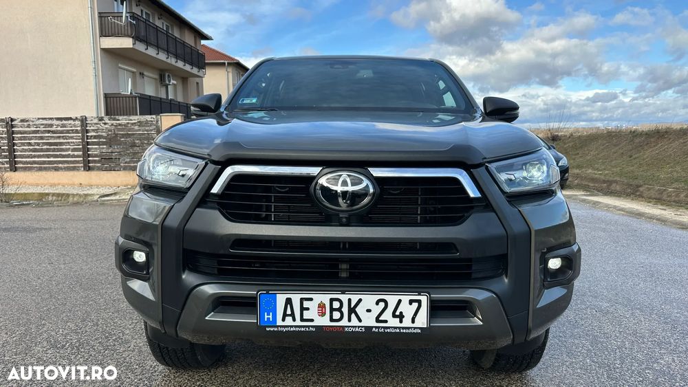 Toyota Hilux 2.8D 204CP 4x4 Double Cab AT Invincible Color Edition - 8
