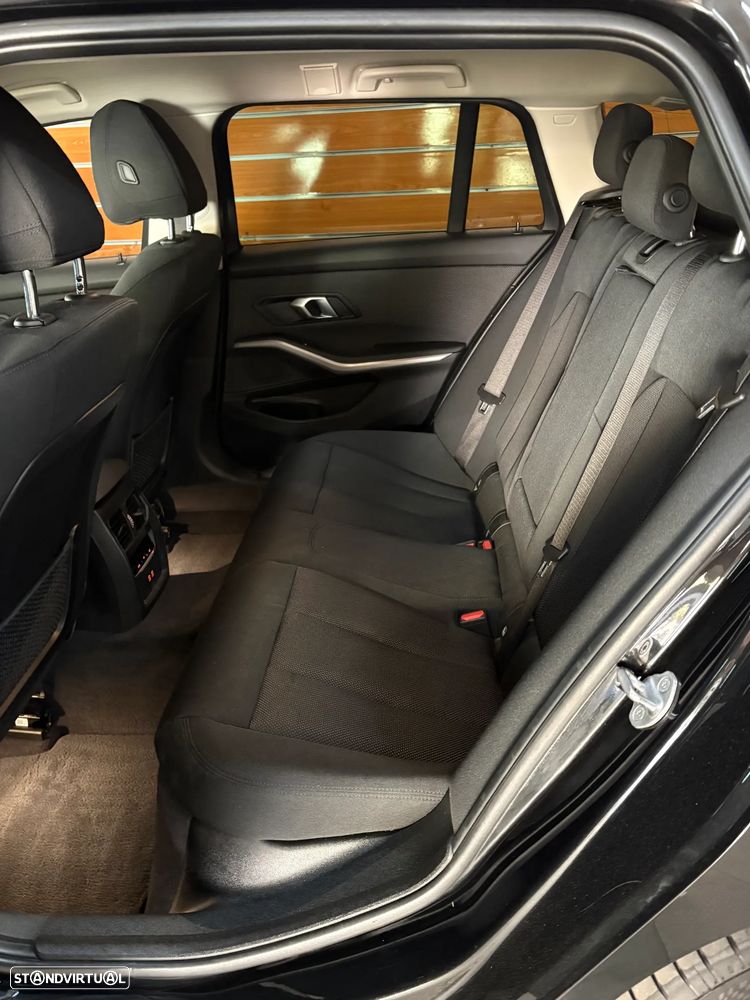 BMW 330 e Corporate Edition Auto - 14