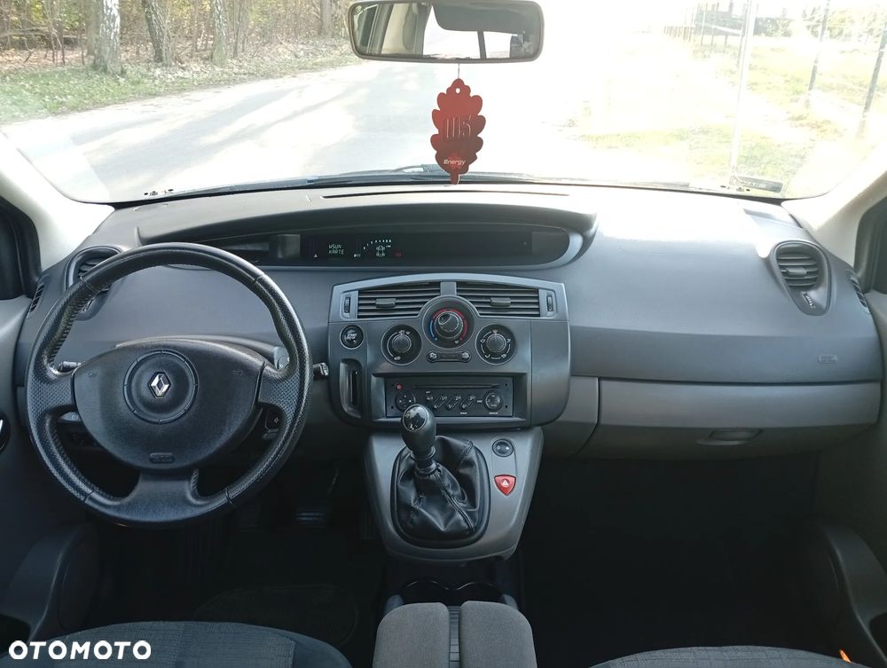 Renault Scenic 1.6 16V Avantage - 8
