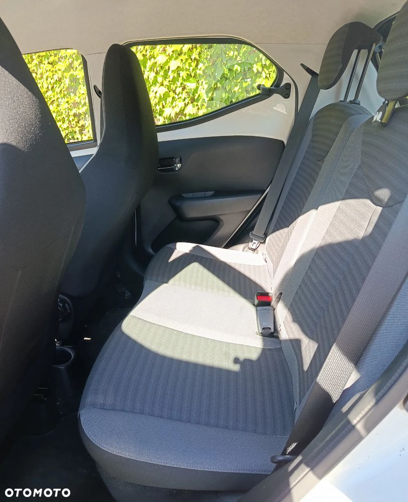 Toyota Aygo x-play - 16