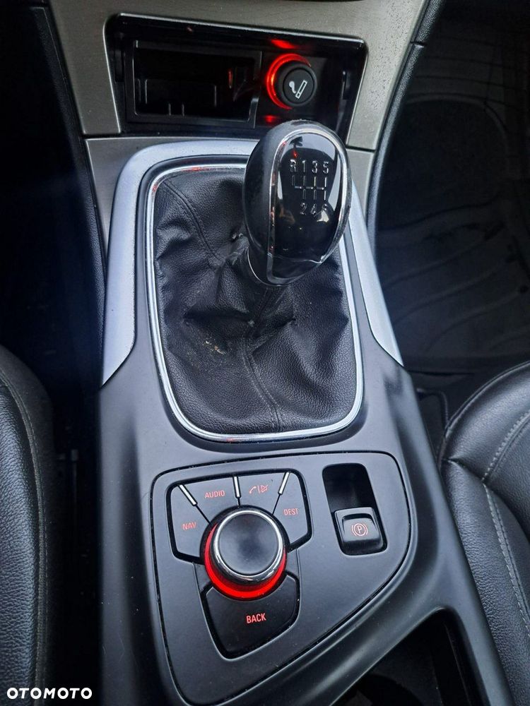 Opel Insignia 2.0 CDTI - 14