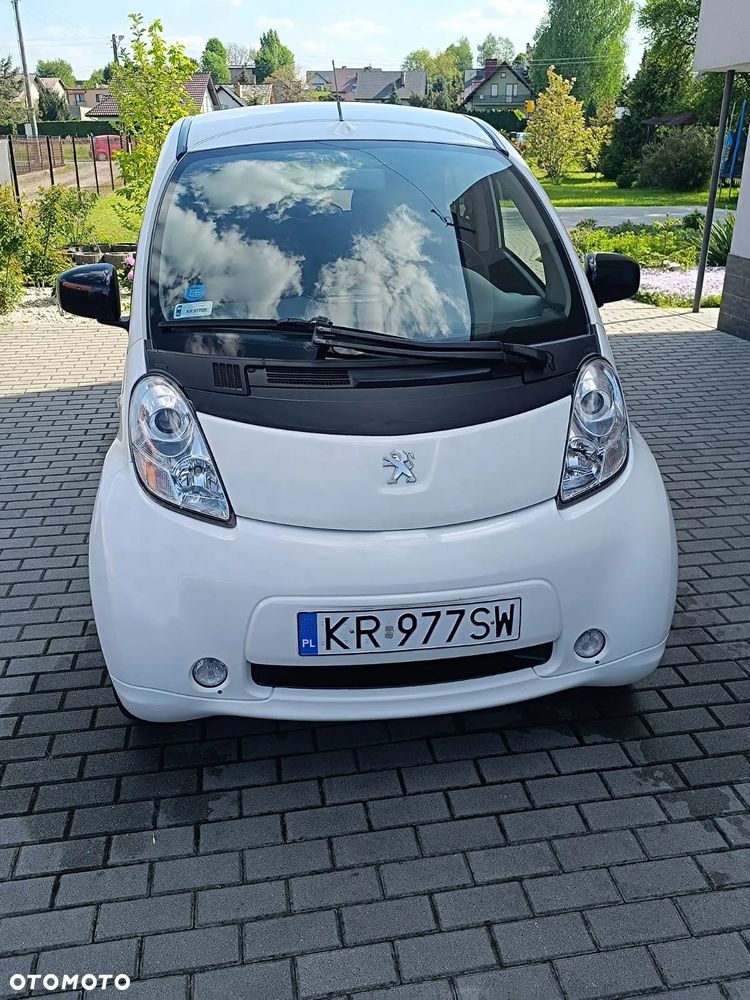 Peugeot iOn High Line - 2