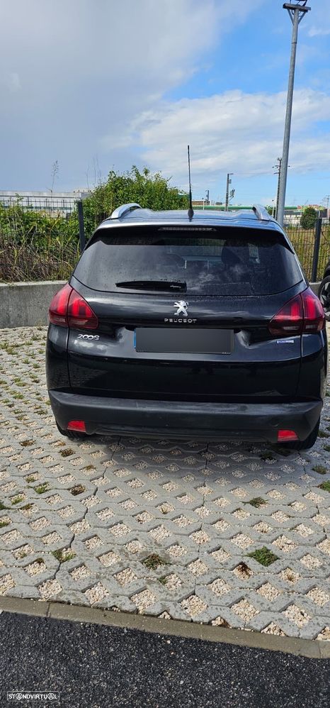 Peugeot 2008 1.2 PureTech Style - 2