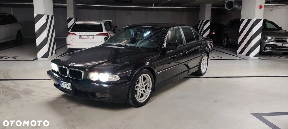 BMW Seria 7 - 5